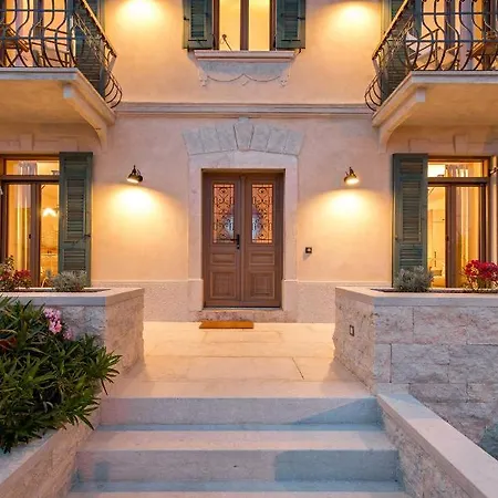 Albina Lejlighedshotel