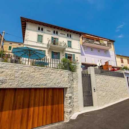 Albina Aparthotel