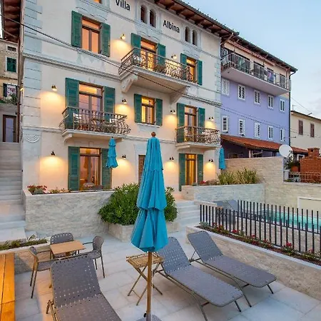 Albina Hotel de apartamente *