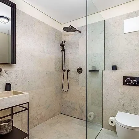 Albina Aparthotel
