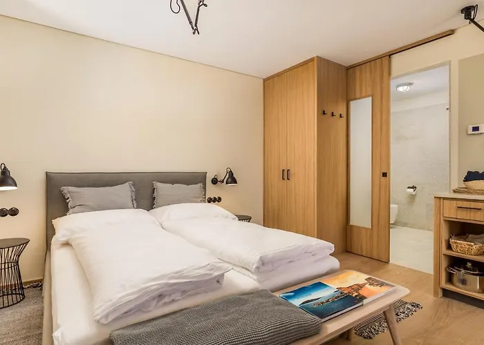 Aparthotel Albina *